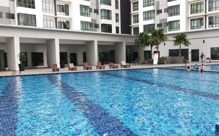 Mount Austin golf view 8pax