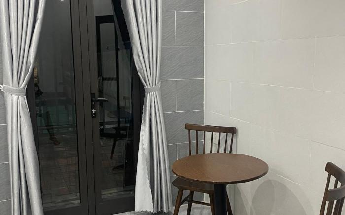 Extremely chill sunrise window view room.