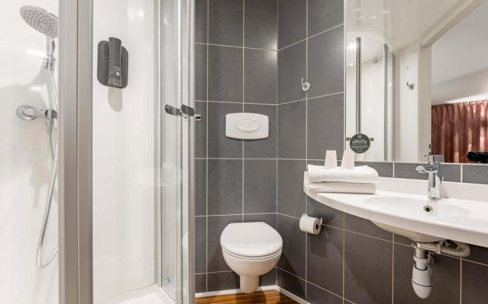 B&B HOTEL Maubeuge Gare