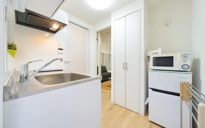 Under The Moon 3 minutes from Shin-Okubo Station