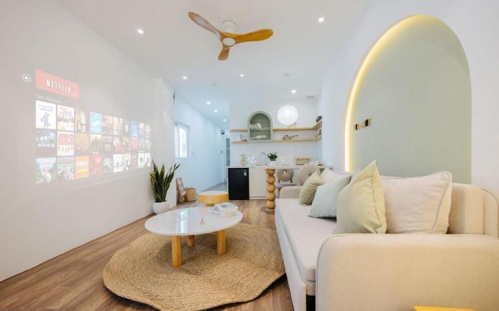 Center point , railway st, 4-6 per