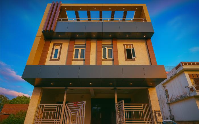 Hotel Majestic Taj, Agra 