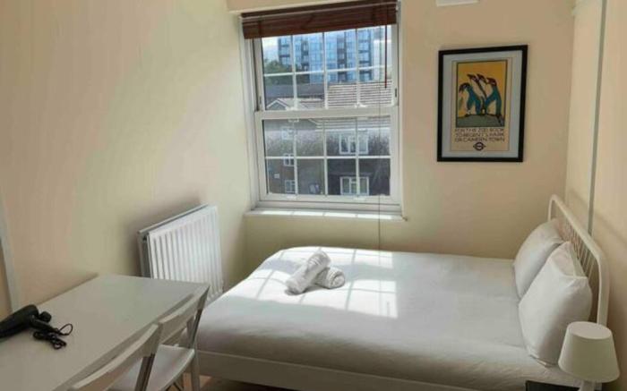 APlaceToStay Central London Apartment, Zone 1. DOW