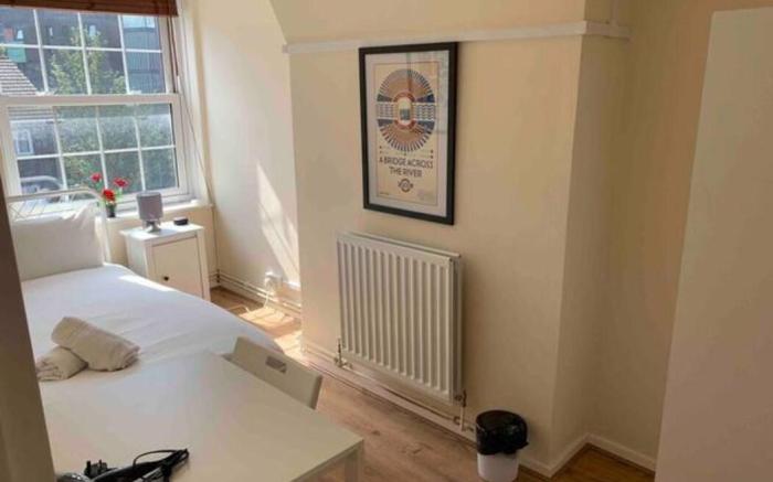 APlaceToStay Central London Apartment, Zone 1. DOW