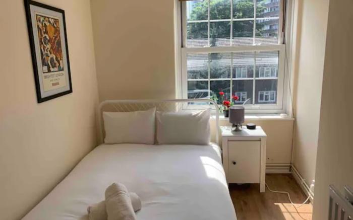 APlaceToStay Central London Apartment, Zone 1. DOW