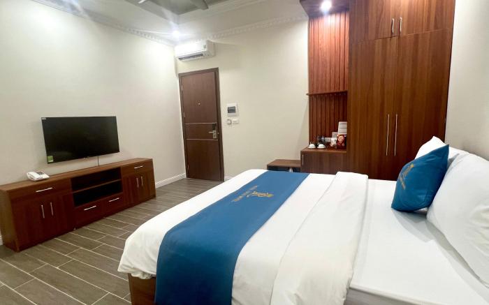 Khách sạn Louis Hoàng Gia Hà Nội