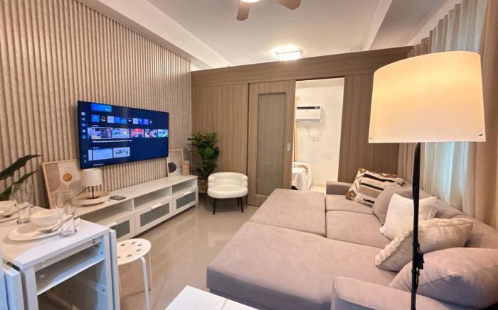 Lex Shore Staycation