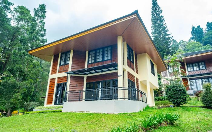 Lembah Hijau Resort & Hotel