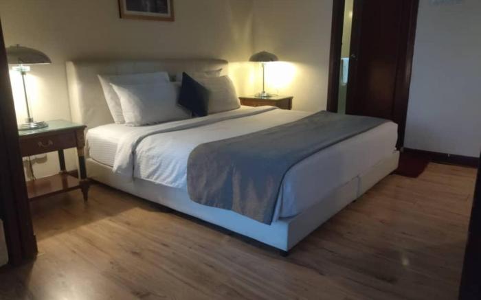 100 Service Suite At Berjaya Times Square