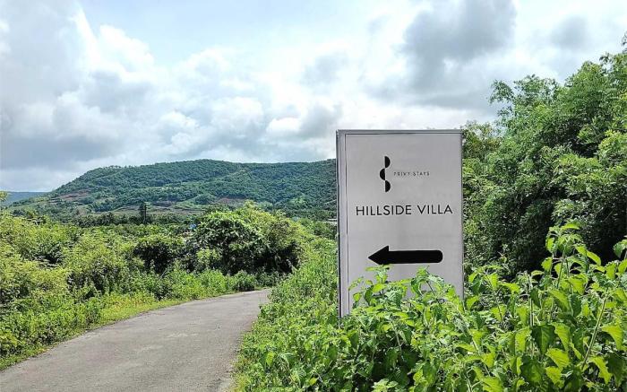 Privy Stays- Hillside Villa, Kashid