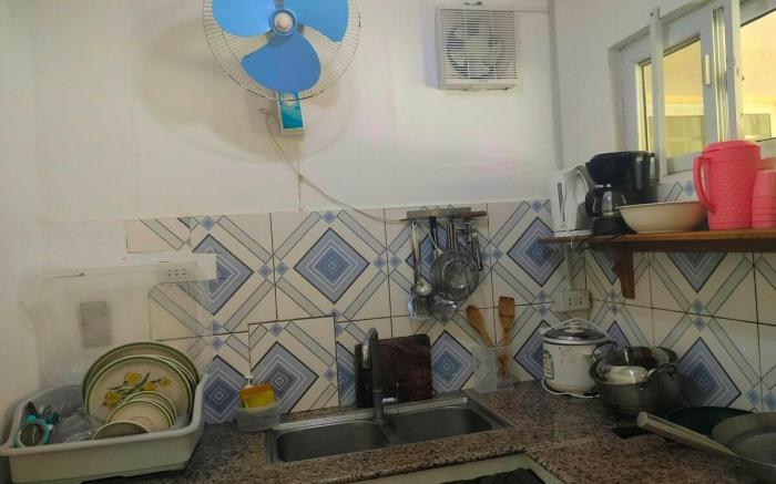 Min.walk-shore;hot/c shower;privatekitchen;terrace