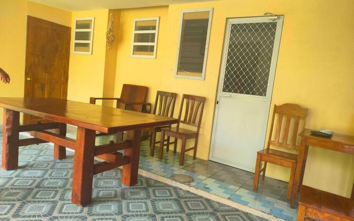 Min.walk-shore;hot/c shower;privatekitchen;terrace