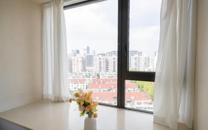 Tyms Modern 2BR APT Xujiahui Dacheng Residence