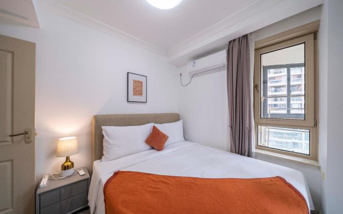 Tyms Modern 1BR APT Gubei International Garden