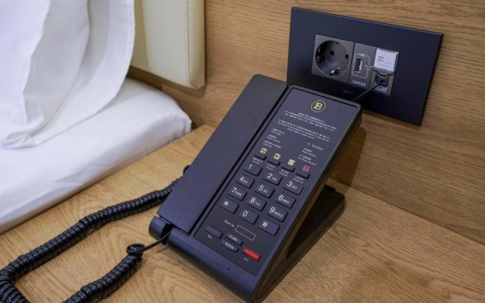 Gumi Indong Brown Dot