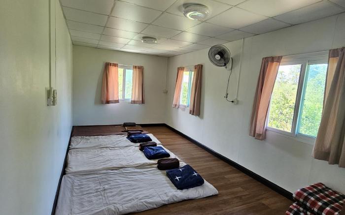 ตัวเอ้ แคมปิ้ง