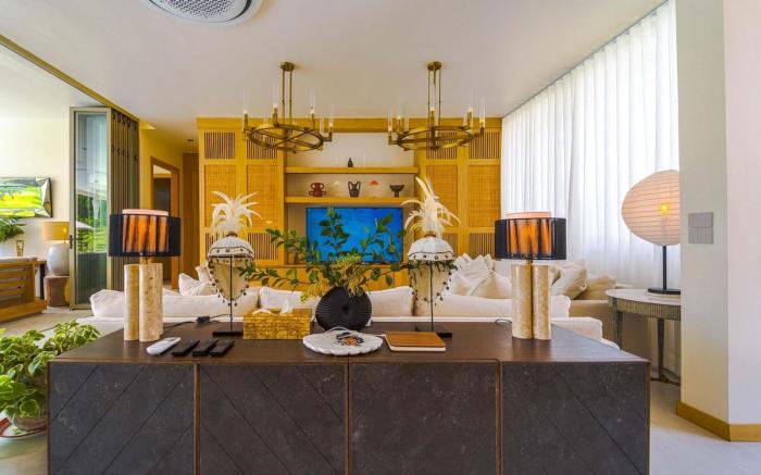 Ultra-Modern 6-Bedroom in Golf Course (PH6)