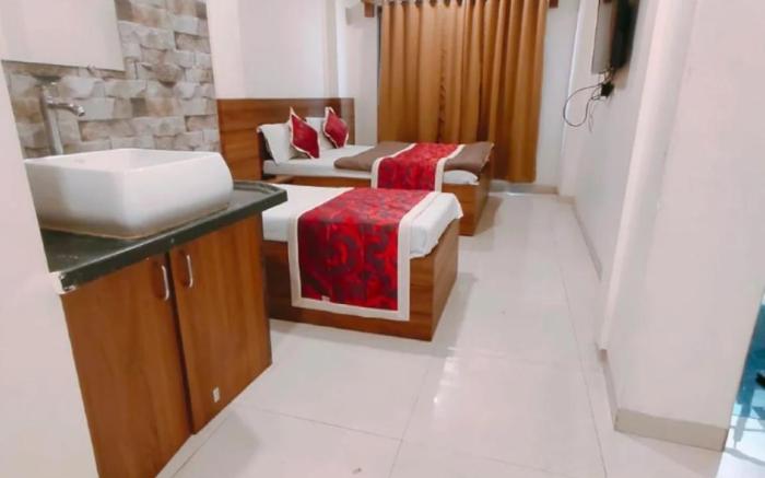 Goroomgo Sai Prabhu Inn Shirdi