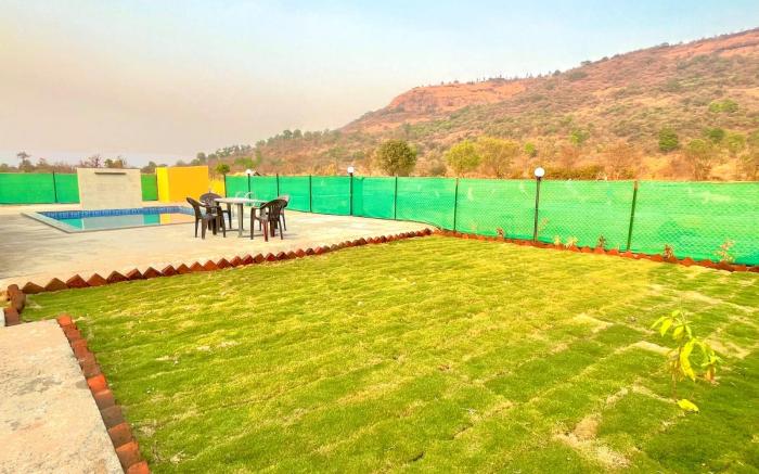 Vacation farmhouse lonavala 3bhk swimming pool