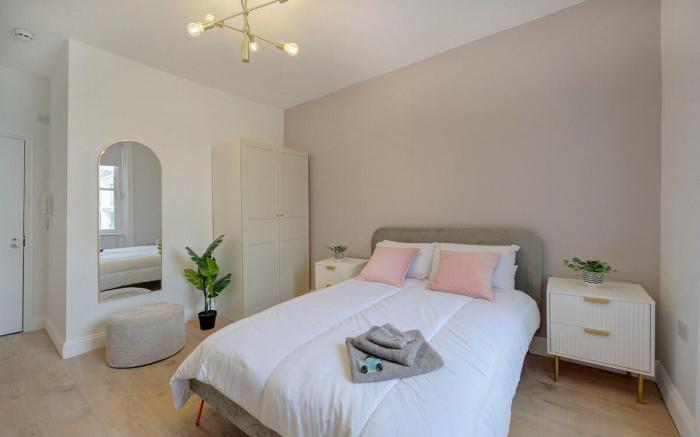 Bayswater Station Studio - 16