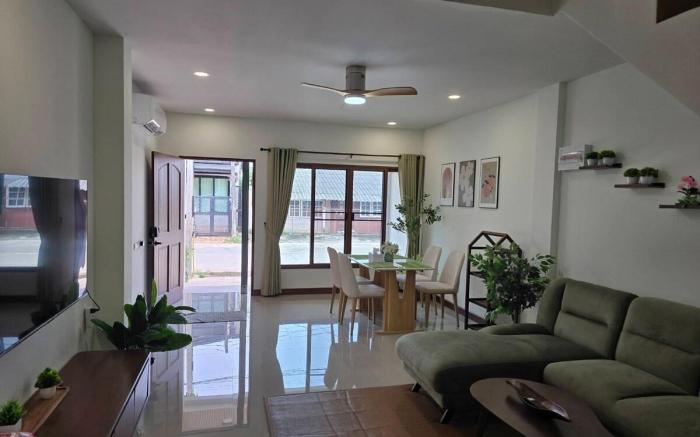 Nong Hoi Nest, New Townhome in Local Neighborhood
