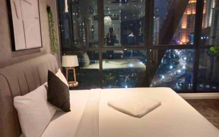 Scarletz Suite KLCC By R&R