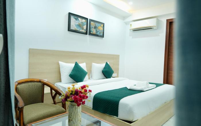 CORPOTATE STAYS-SECTOR 43