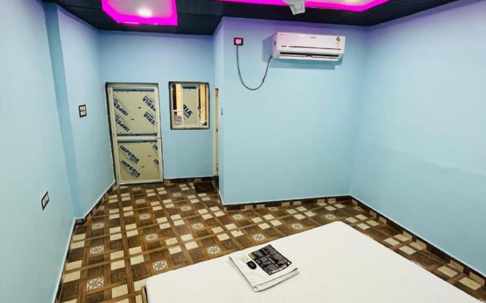   Goroomgo Vande bharat guest house Varanasi 