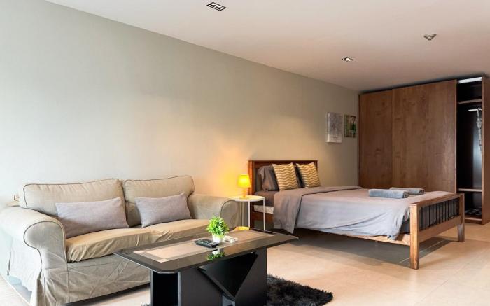 Central 1BR 50sqm｜BTS Walk｜Food & Night Market