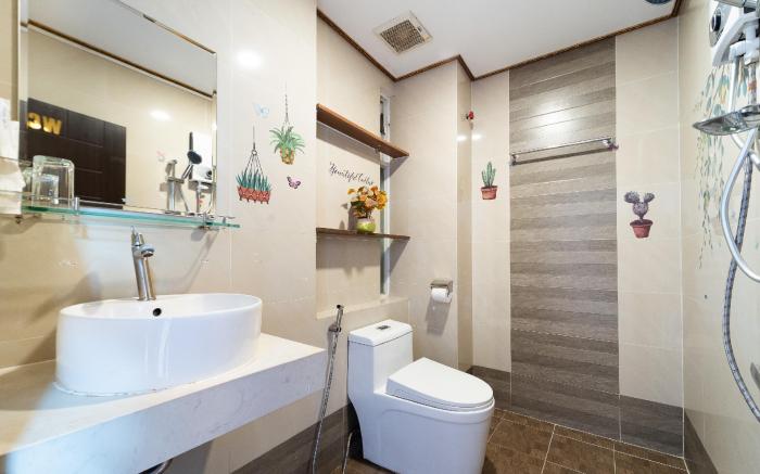 King's Hotel In City Central