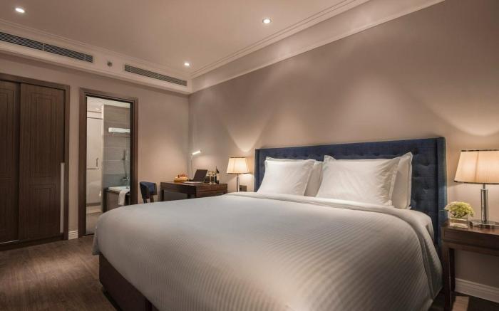 Luxury 2 BR Seaview Condo – Haru APT