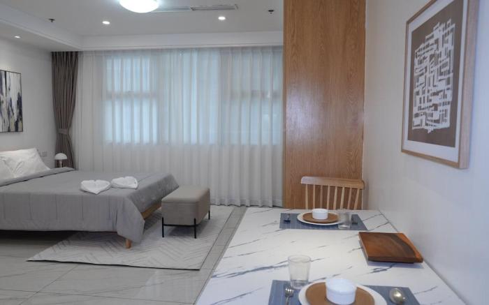 Modern Studio Unit with Infinity Pool & Gym