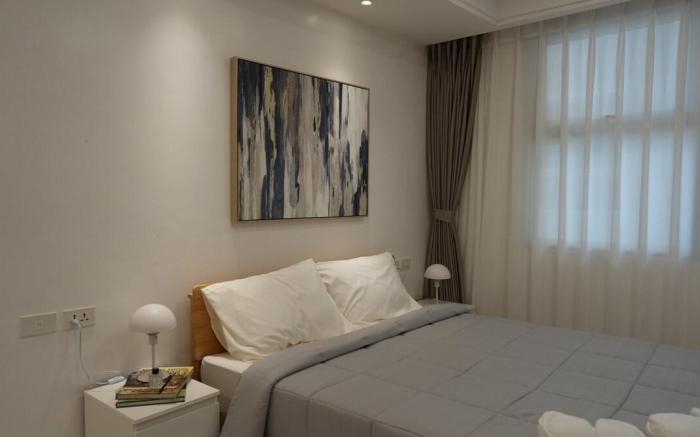 Modern Studio Unit with Infinity Pool & Gym