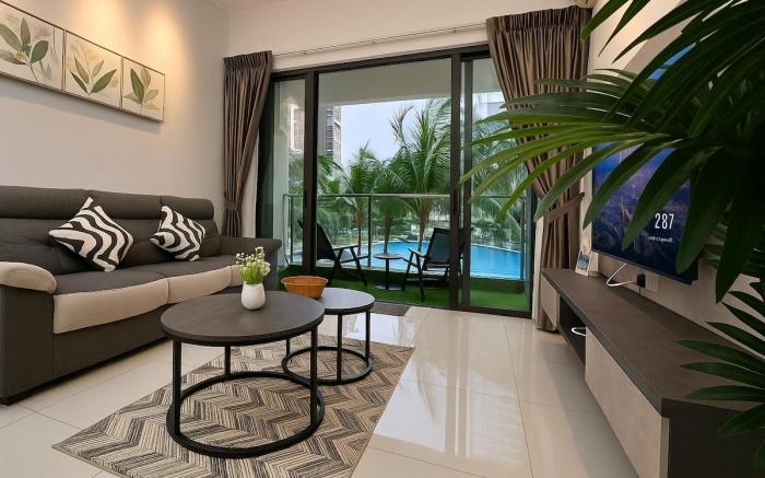 Danga Bay Relaxing Tropical Stay 2BR 4Pax Balcony