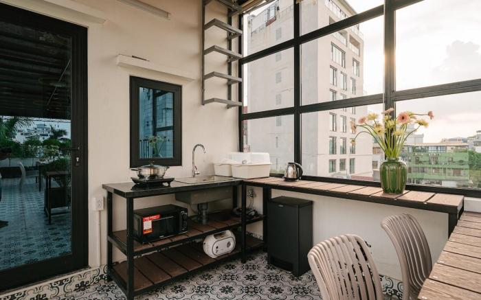 Modern 3BR Apt Rooftop View of Truc Bach Lake