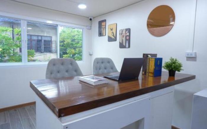 Gam-Hom Hostel เจริญนคร