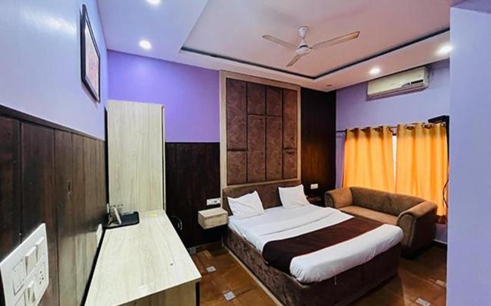 FabHotel Mannat Shalimar Bagh