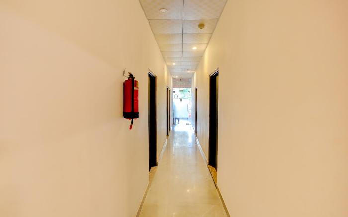 FabHotel Grand Capitol