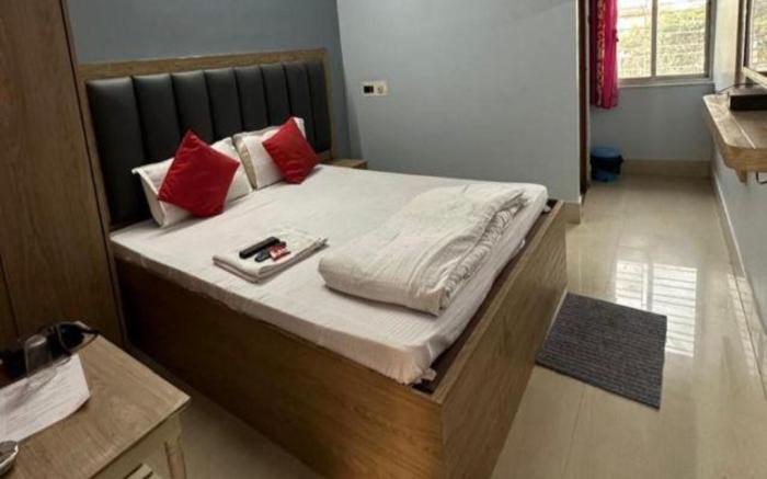 FabHotel Forreal Stays