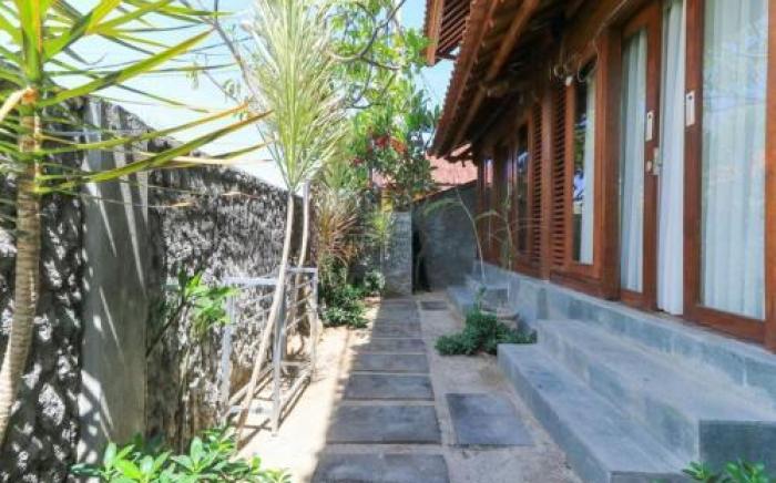 Waterside inn Nusa Penida