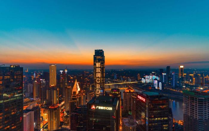 Lindu High-Altitude River View LD Cloud Designer Hotel - Chongqing Jiefangbei Pedestrian Street Hong