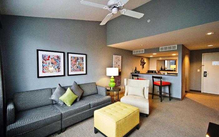 DoubleTree Suites by Hilton Huntsville South