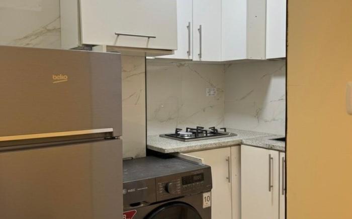 Apartment on Jordan Street, Abdali