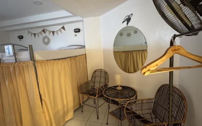 Harold’s Mansion Budget Dorm Room