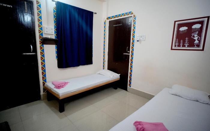 Banaras Gully House 500 ft from The Ghats