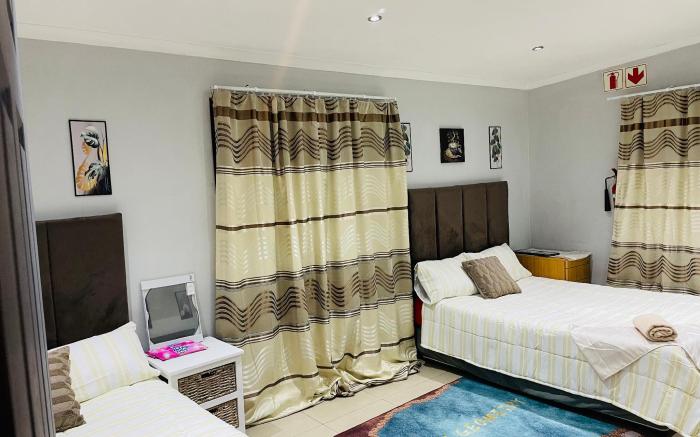 Annika guest house Claremont 