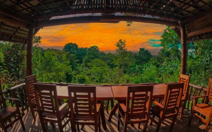 Warahana Riverside Cottage