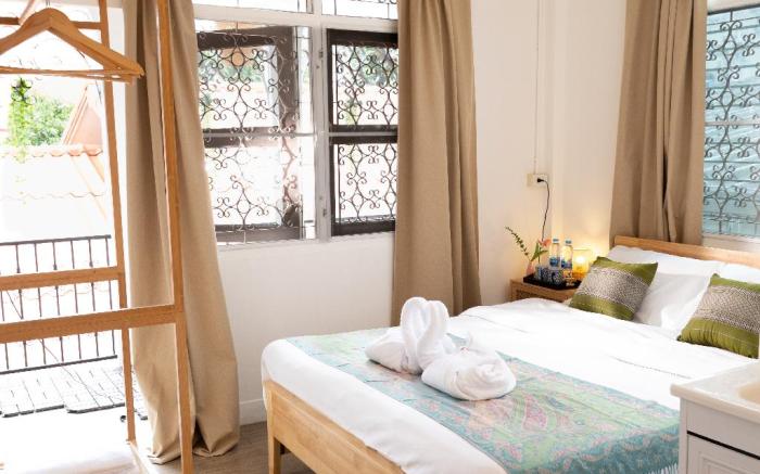 Bangkok Neighborhouse