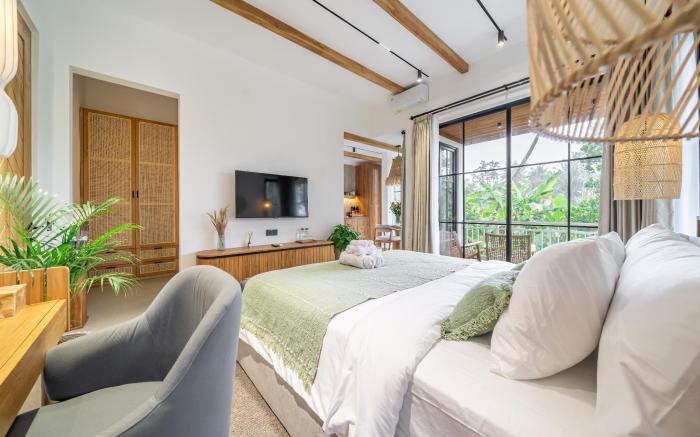 Cascada3-Brand New Designer 1BR Apartment in Ubud