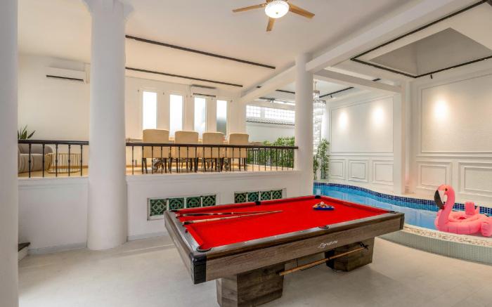 Lux white villa 9 Bedrooms